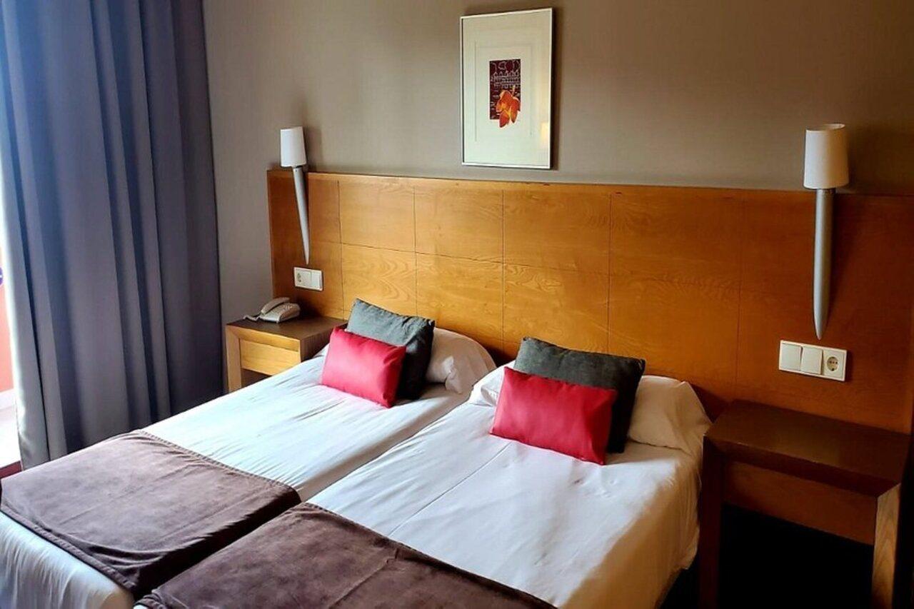 Ohtels Campo De Gibraltar Hotel La Línea de la Concepción Kültér fotó