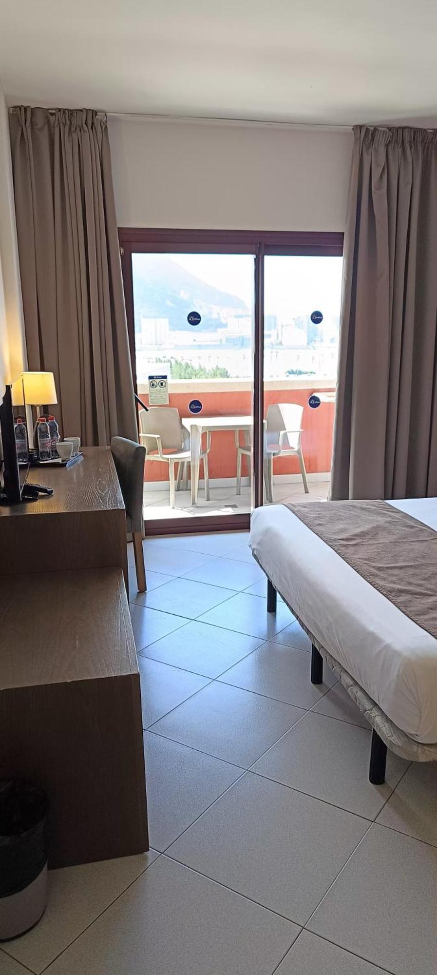 Ohtels Campo De Gibraltar Hotel La Línea de la Concepción Kültér fotó
