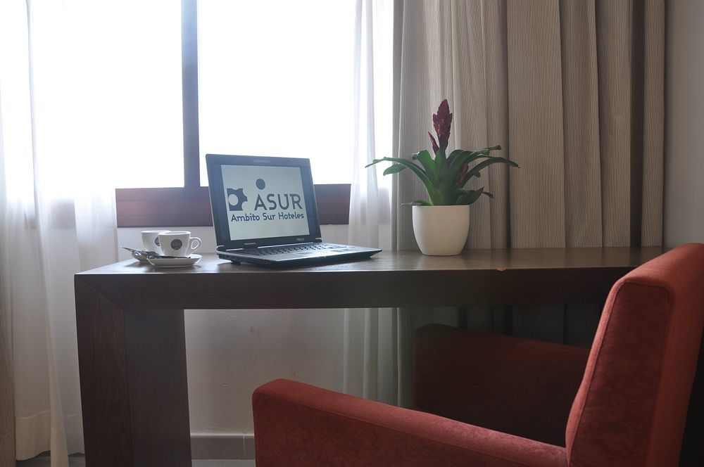 Ohtels Campo De Gibraltar Hotel La Línea de la Concepción Kültér fotó